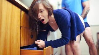 Мачеха СНОВА застряла - (Горячую милфу жестко ТРАХНУЛИ) порно